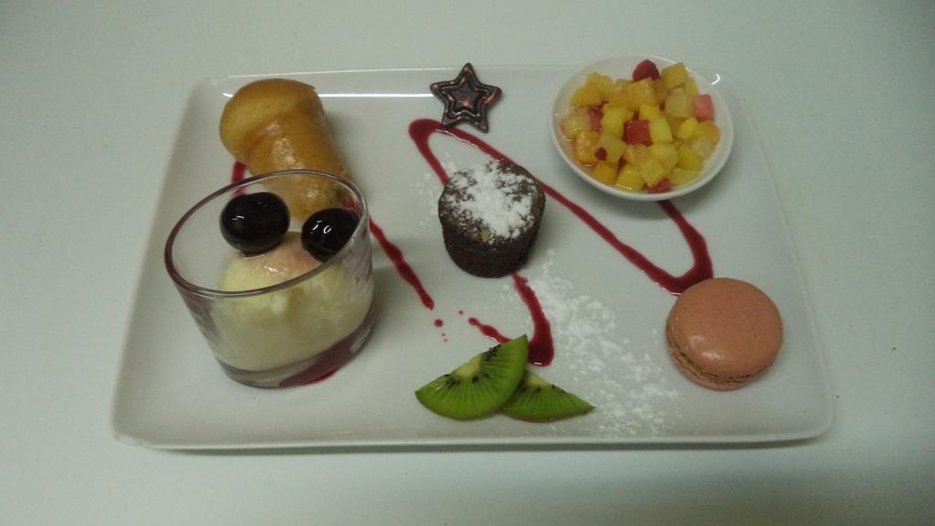 Logis Hotel Des Voyageurs Restaurant La Bonne Tabl'Hay Livron-sur-Drôme Esterno foto