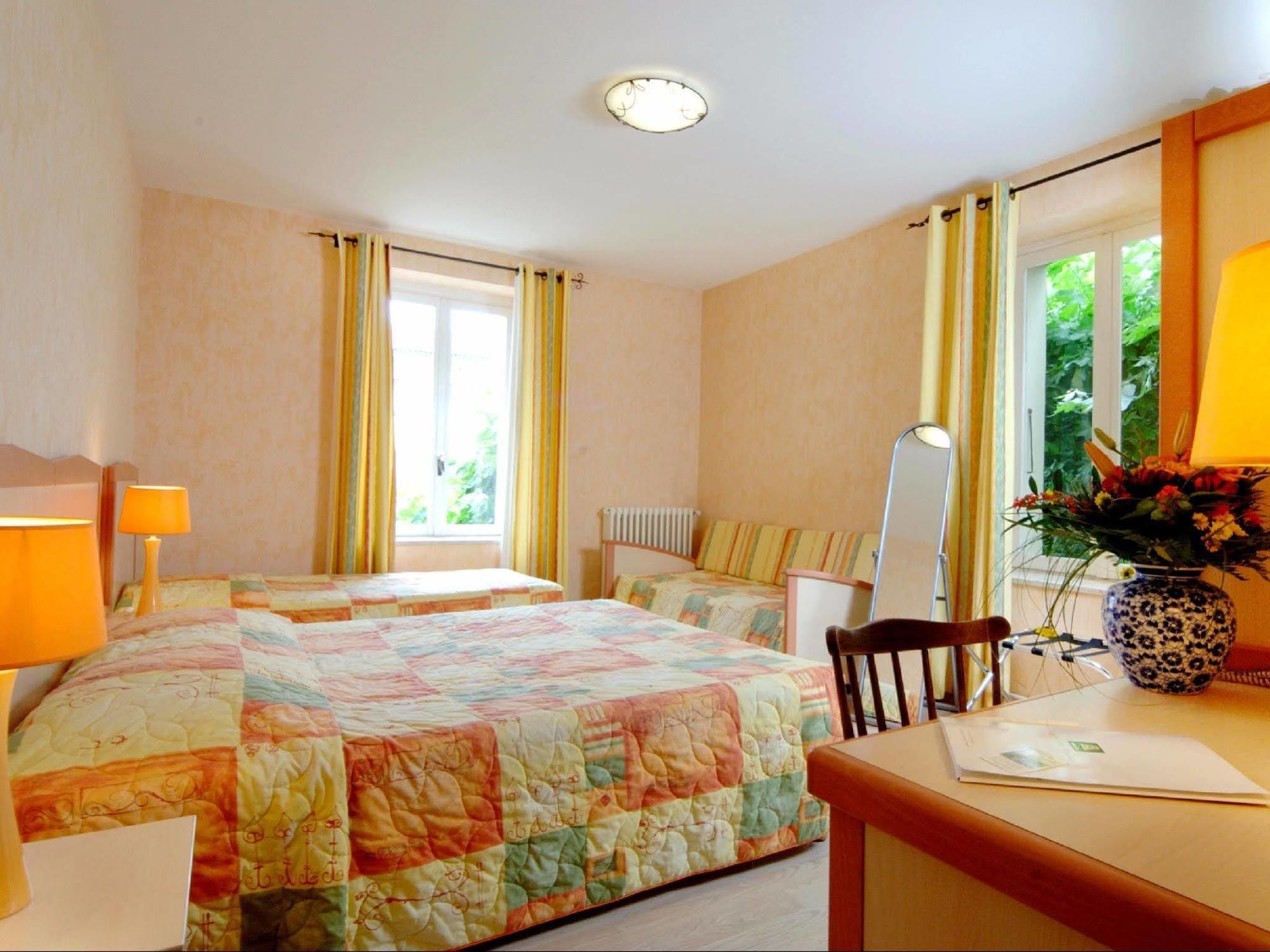 Logis Hotel Des Voyageurs Restaurant La Bonne Tabl'Hay Livron-sur-Drôme Esterno foto