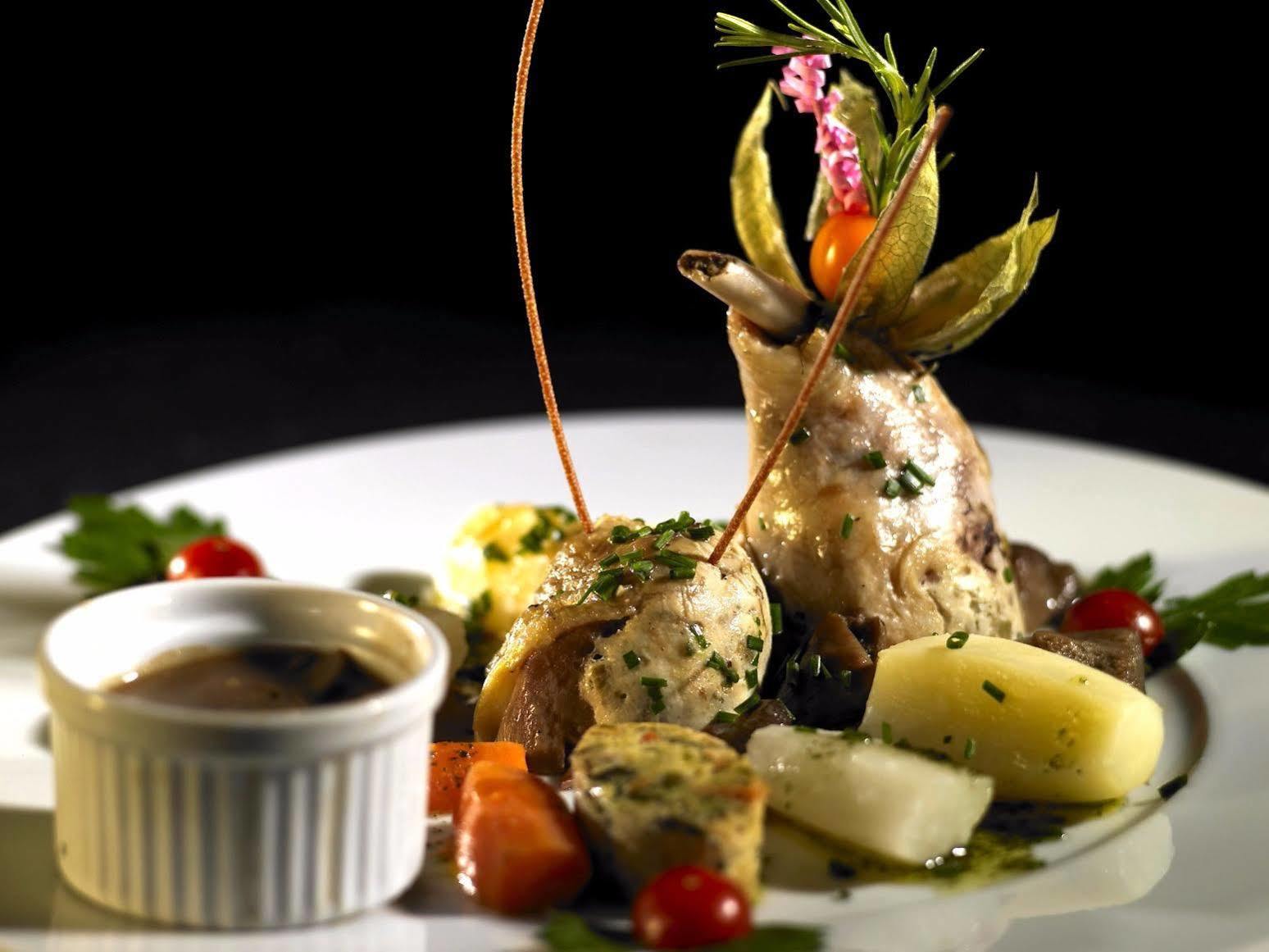 Logis Hotel Des Voyageurs Restaurant La Bonne Tabl'Hay Livron-sur-Drôme Esterno foto